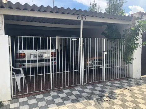 Alugar Casa / Padrão em Jacareí. apenas R$ 280.000,00