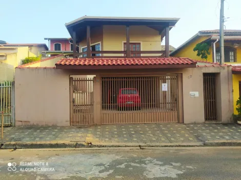 Alugar Casa / Padrão em Jacareí. apenas R$ 2.800,00