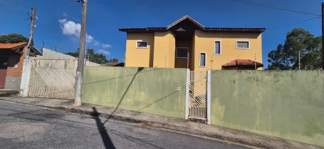 imagem 1 - Sobrado Espaçoso com 198 m² de Construção e 4 Dormitórios próximo ao Centro imagem 1 - Sobrado Espaçoso com 198 m² de Construção e 4 Dormitórios próximo ao Centro